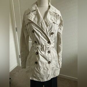 The North Face Women's Beige Double-Breasted Waterproof Coat